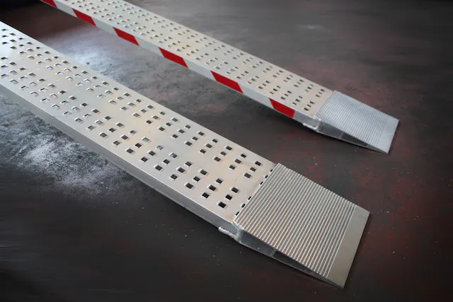 h30-DIMA-alluminium-ramp-milan-italy-03