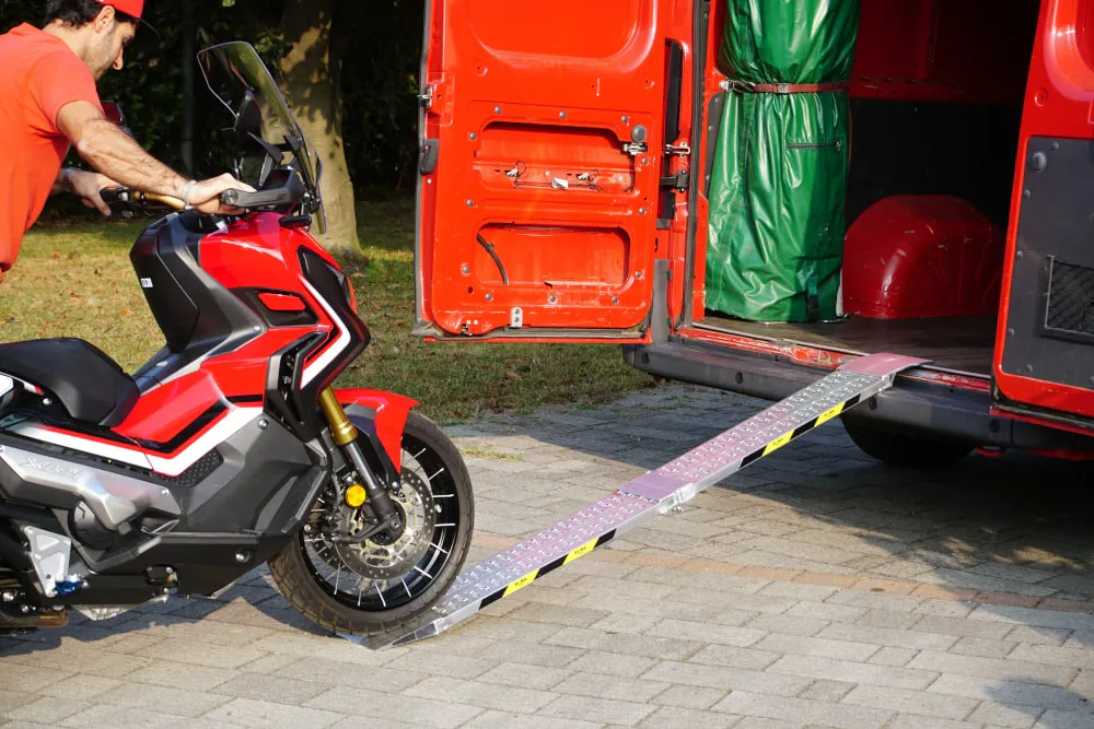 sr-DIMA-alluminium-ramp-milan-italy-01