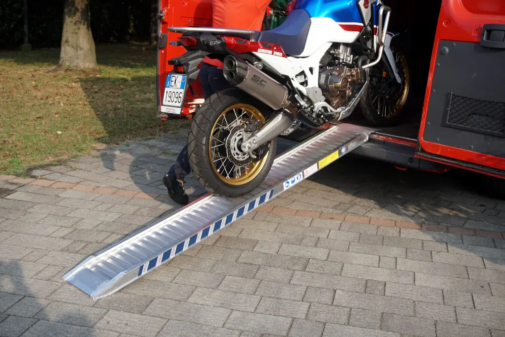 sr-DIMA-alluminium-ramp-milan-italy-05